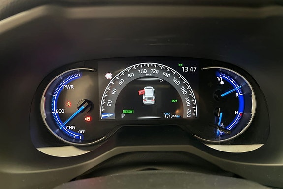 Toyota RAV4 16 of 28