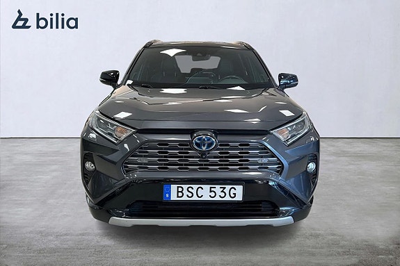 Toyota RAV4 6 of 28
