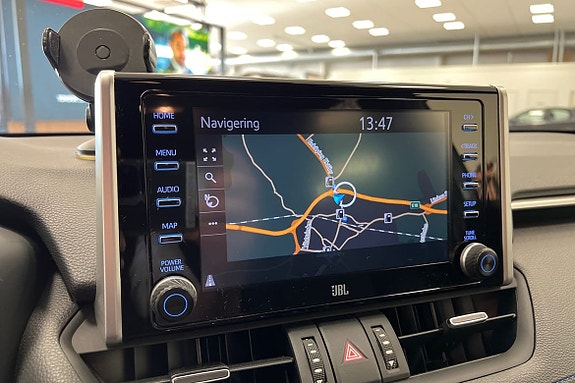 Toyota RAV4 15 of 28