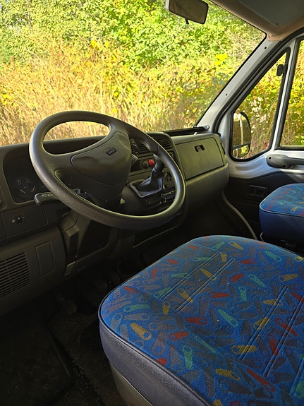 Pilote Pacific 690 2 of 8