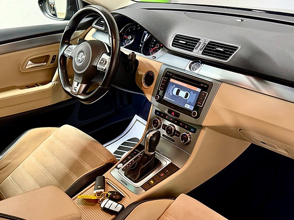 Volkswagen CC 12 of 19