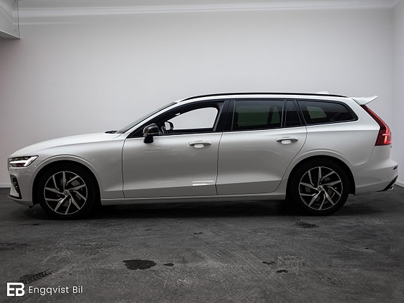 Volvo V60 4 of 30