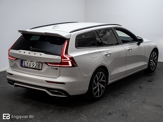 Volvo V60 11 of 30