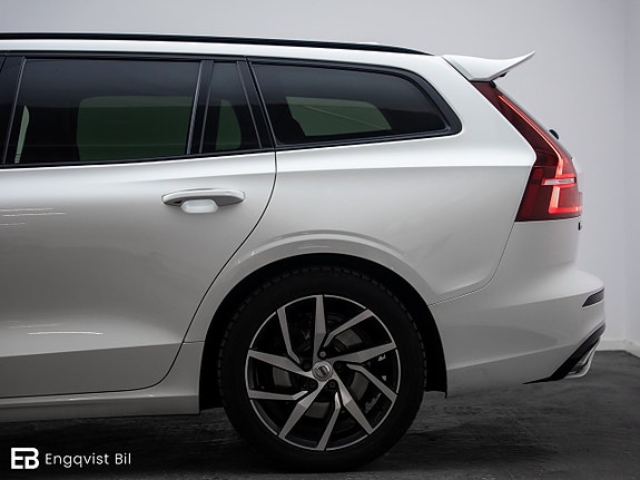 Volvo V60 8 of 30