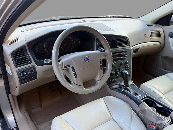Volvo V70 13 of 13