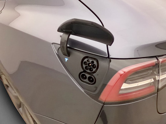 Tesla Model 3 29 of 30