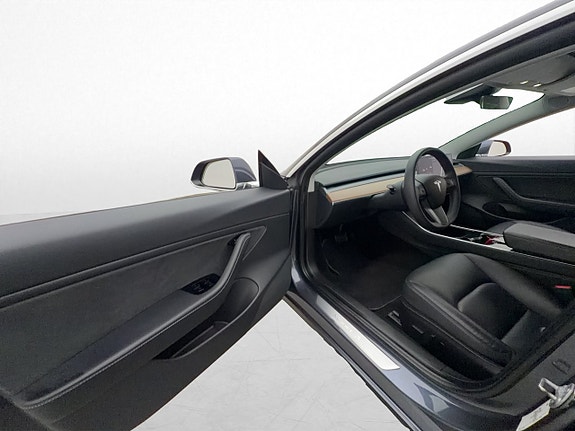 Tesla Model 3 10 of 30