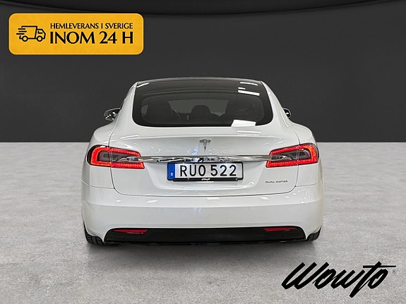Tesla Model S 5 of 19