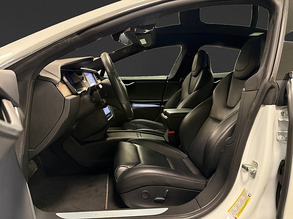 Tesla Model S 8 of 19