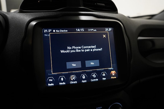 Jeep Renegade 14 of 18
