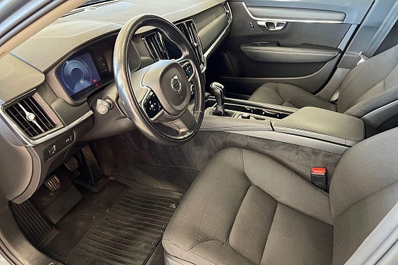 Volvo V90 14 of 22