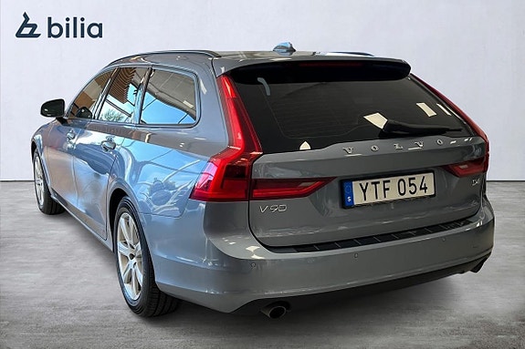 Volvo V90 2 of 22