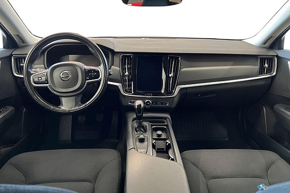 Volvo V90 10 of 22