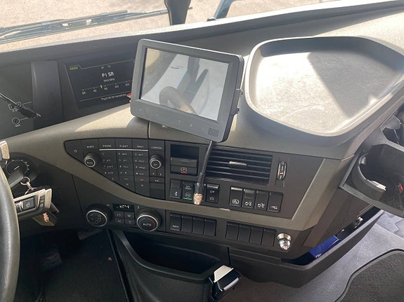 Volvo FH 540 8 of 12