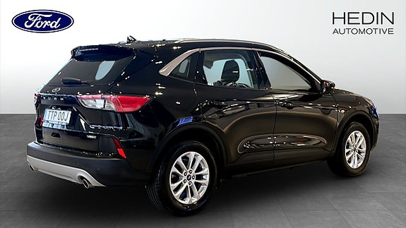 Ford Kuga 2 of 9