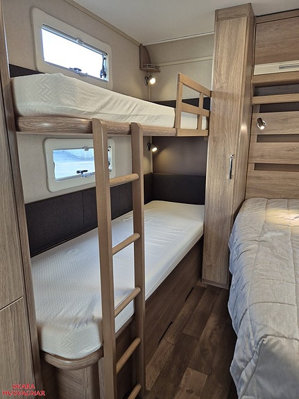 Kabe CLASSIC 560 GLE BK KS 7 of 21