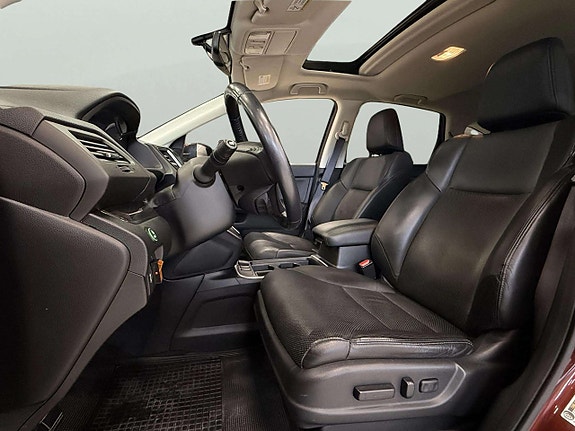 Honda CR-V 11 of 26
