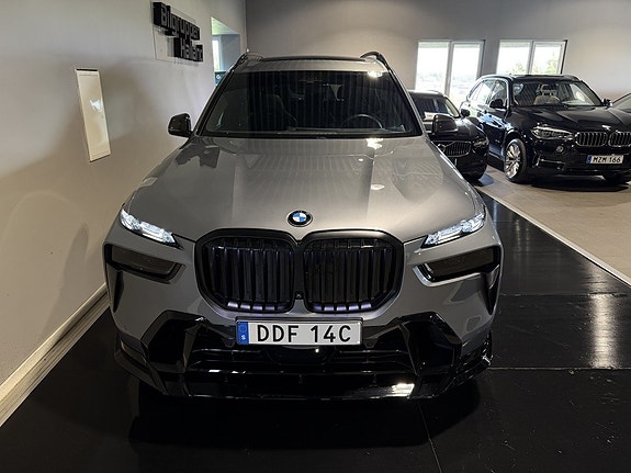 BMW X7 4 of 30