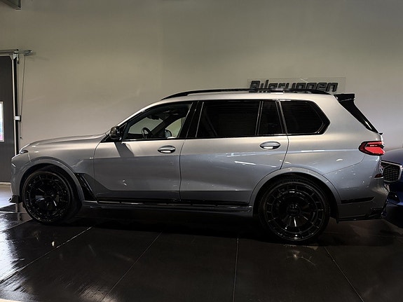BMW X7 3 of 30