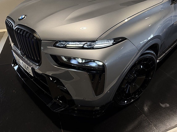 BMW X7 11 of 30