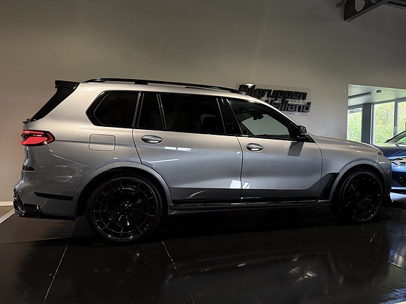 BMW X7 7 of 30