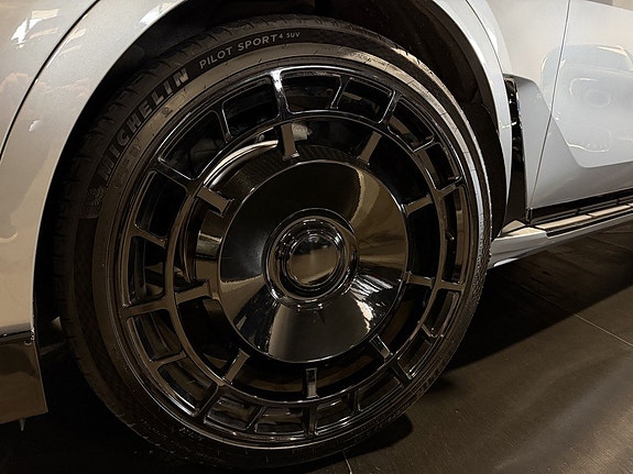 BMW X7 12 of 30