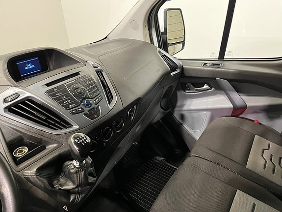 Ford Transit Custom 16 of 18