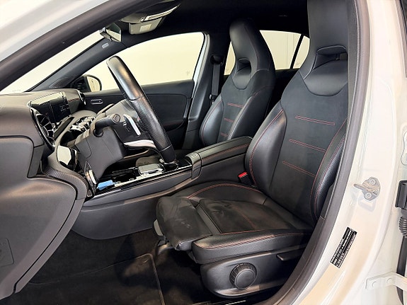 Mercedes-Benz A180 7 of 17