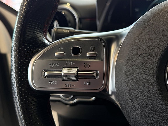 Mercedes-Benz A180 11 of 17