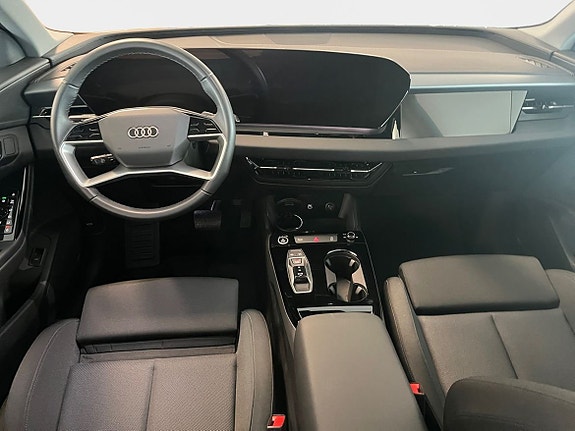 Audi Q6 e-tron 10 of 16