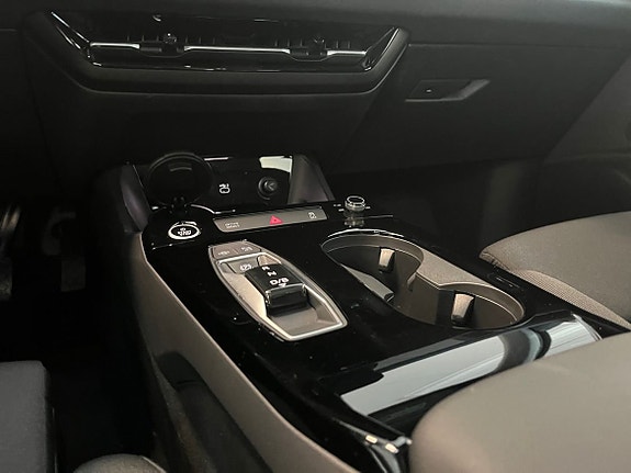 Audi Q6 e-tron 11 of 16