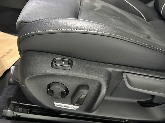 Volkswagen Passat 14 of 21