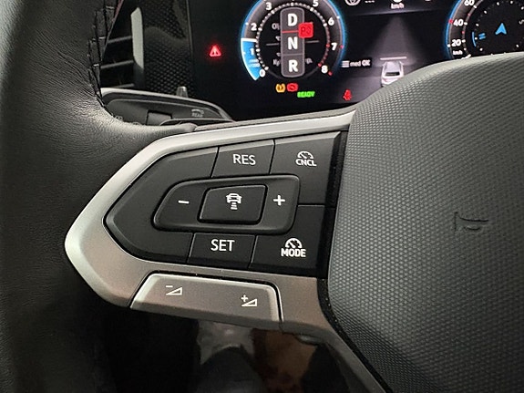 Volkswagen Passat 9 of 21