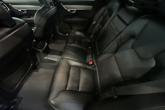 Volvo V90 9 of 18