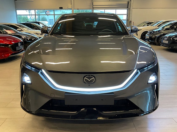 Mazda CX-6e 2 of 11