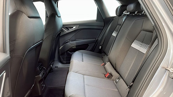 Audi Q4 e-tron 11 of 12