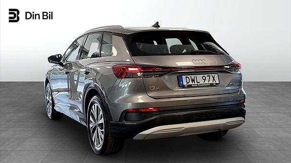 Audi Q4 e-tron 3 of 12