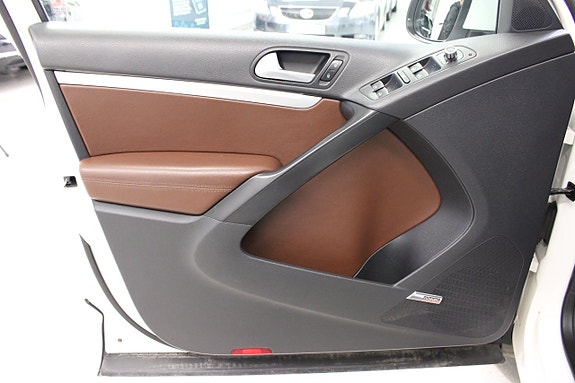 Volkswagen Tiguan 5 of 17
