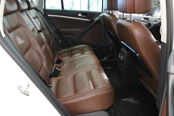 Volkswagen Tiguan 8 of 17