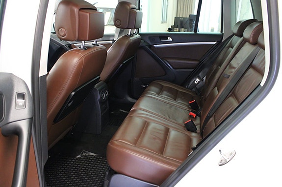 Volkswagen Tiguan 7 of 17