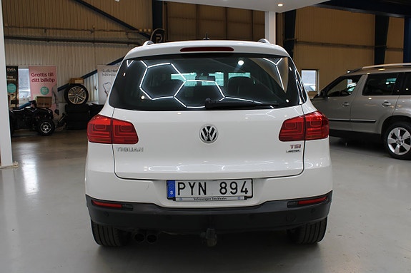 Volkswagen Tiguan 5 of 13