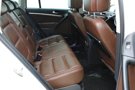 Volkswagen Tiguan 10 of 13