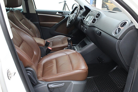 Volkswagen Tiguan 8 of 13