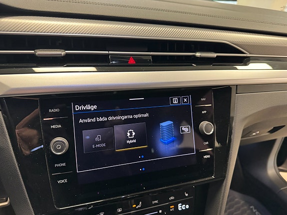 Volkswagen Arteon 17 of 27