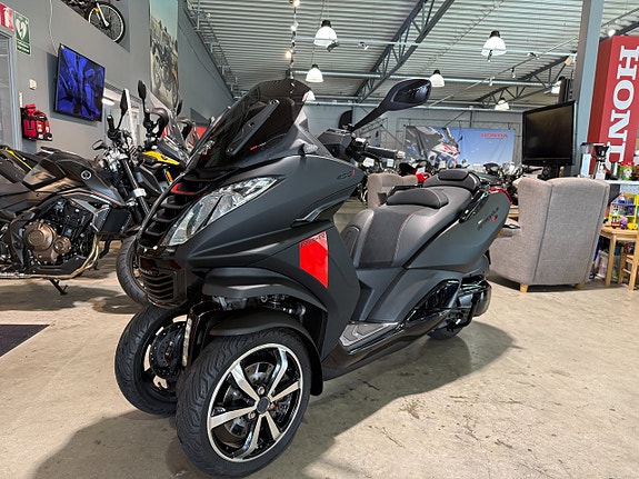 Peugeot Metropolis 400 RX-R #Får köras på B-Körkort & Endast 500mil# 6 of 13
