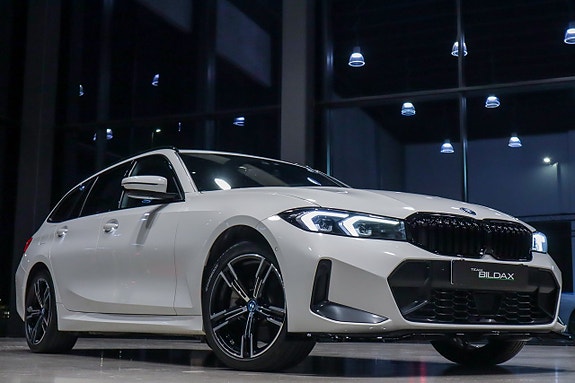 BMW 330e 2 of 14