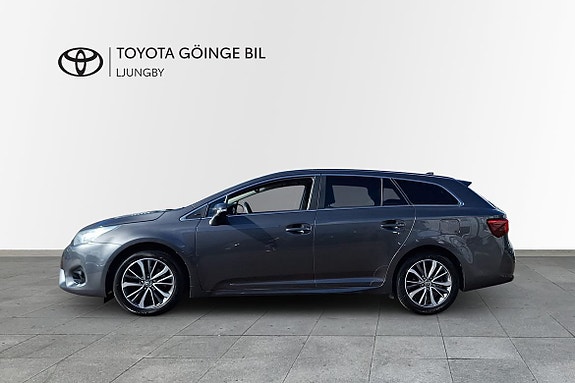 Toyota Avensis 3 of 19