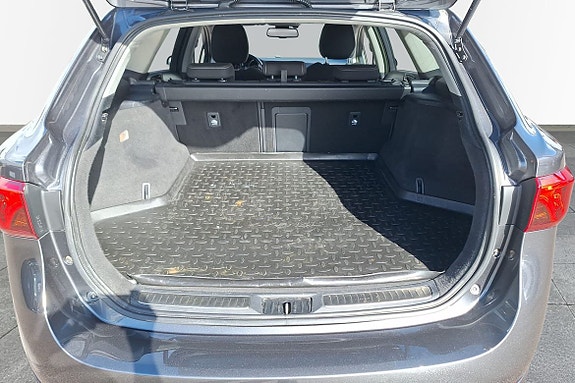 Toyota Avensis 10 of 19