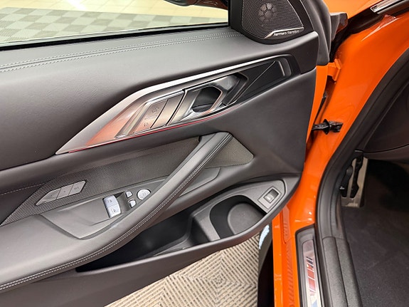 BMW M4 11 of 17