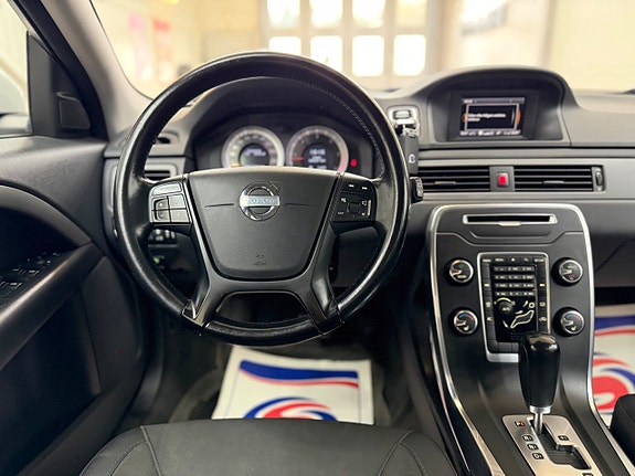 Volvo V70 19 of 24